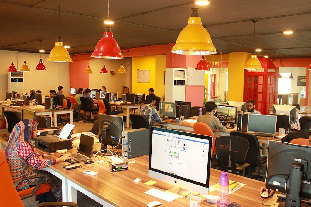 Ixolink team at work